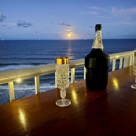Absolutely Stunning! On The Beach !!! Gold Coast Kültér fotó