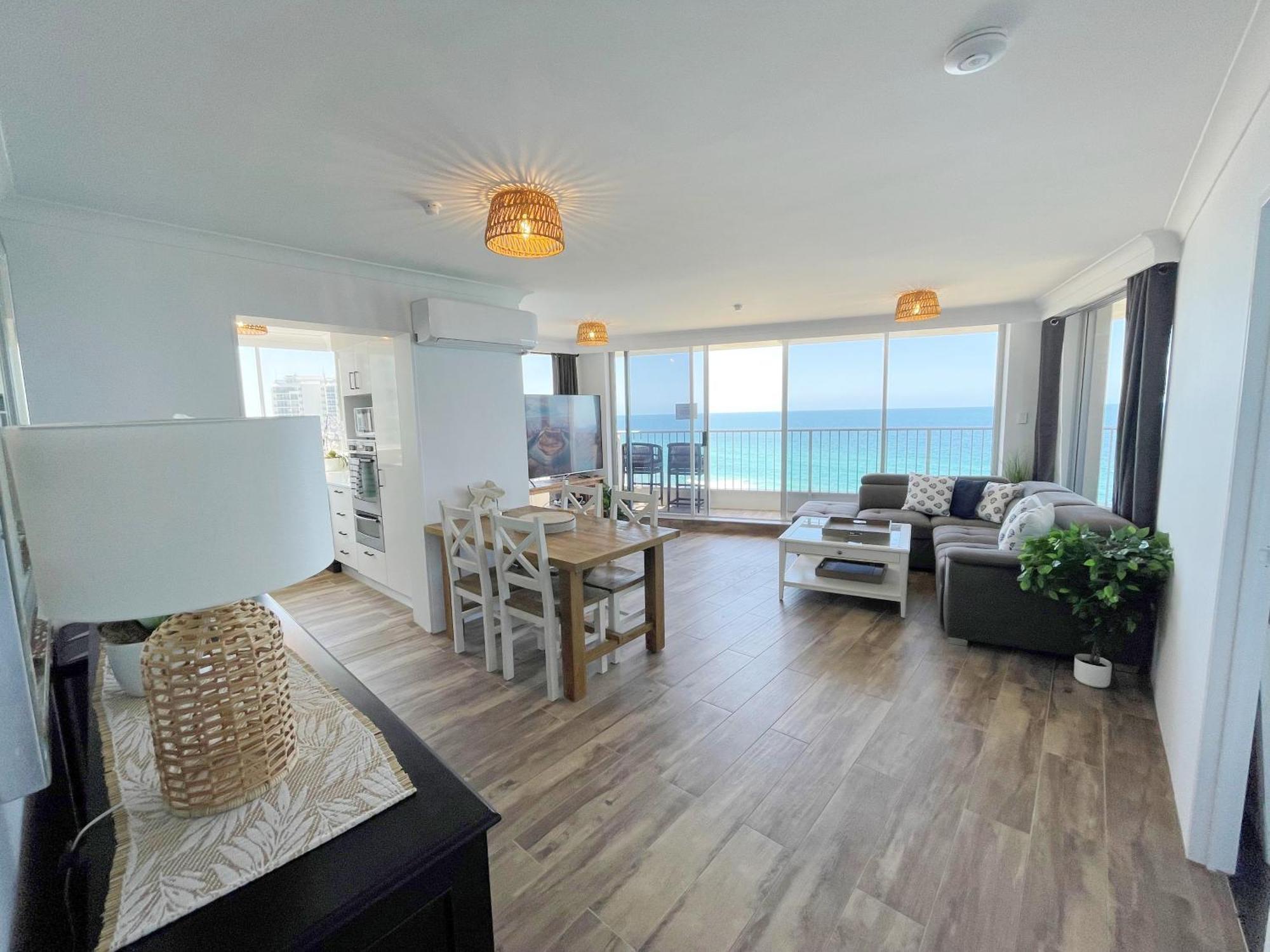 Absolutely Stunning! On The Beach !!! Gold Coast Kültér fotó