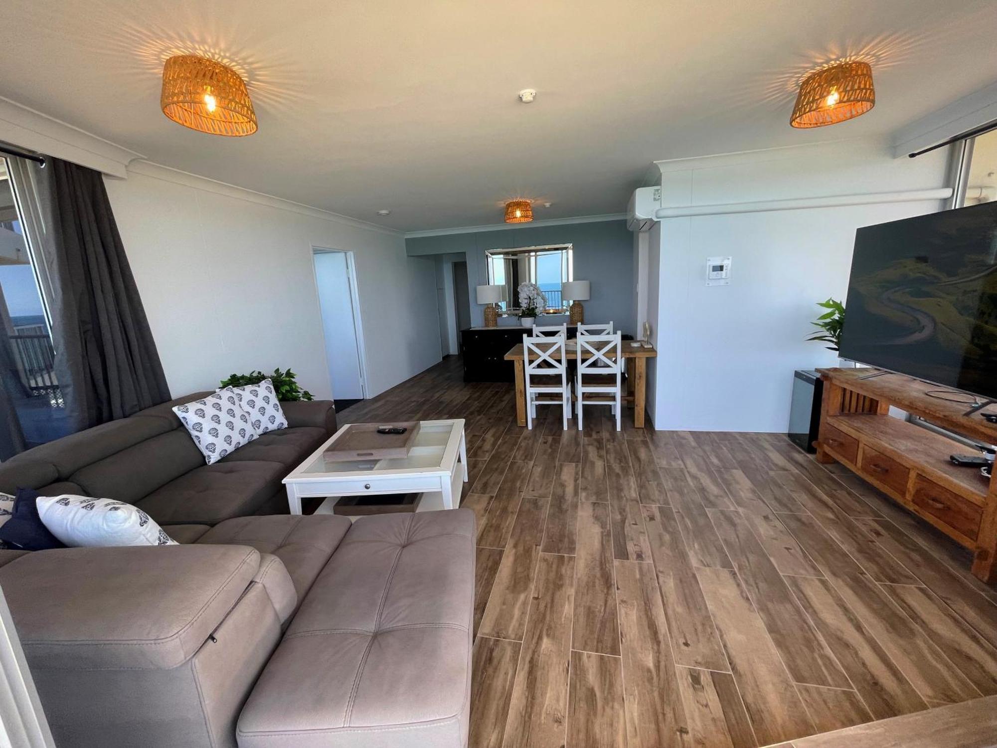 Absolutely Stunning! On The Beach !!! Gold Coast Kültér fotó