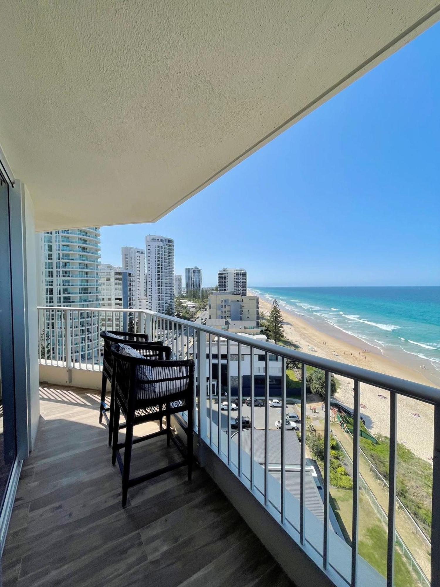 Absolutely Stunning! On The Beach !!! Gold Coast Kültér fotó