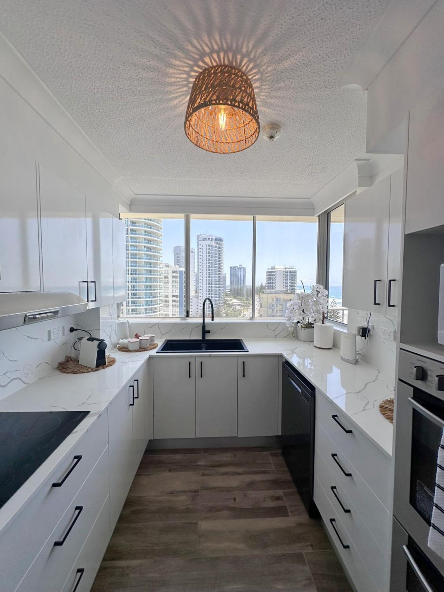 Absolutely Stunning! On The Beach !!! Gold Coast Kültér fotó
