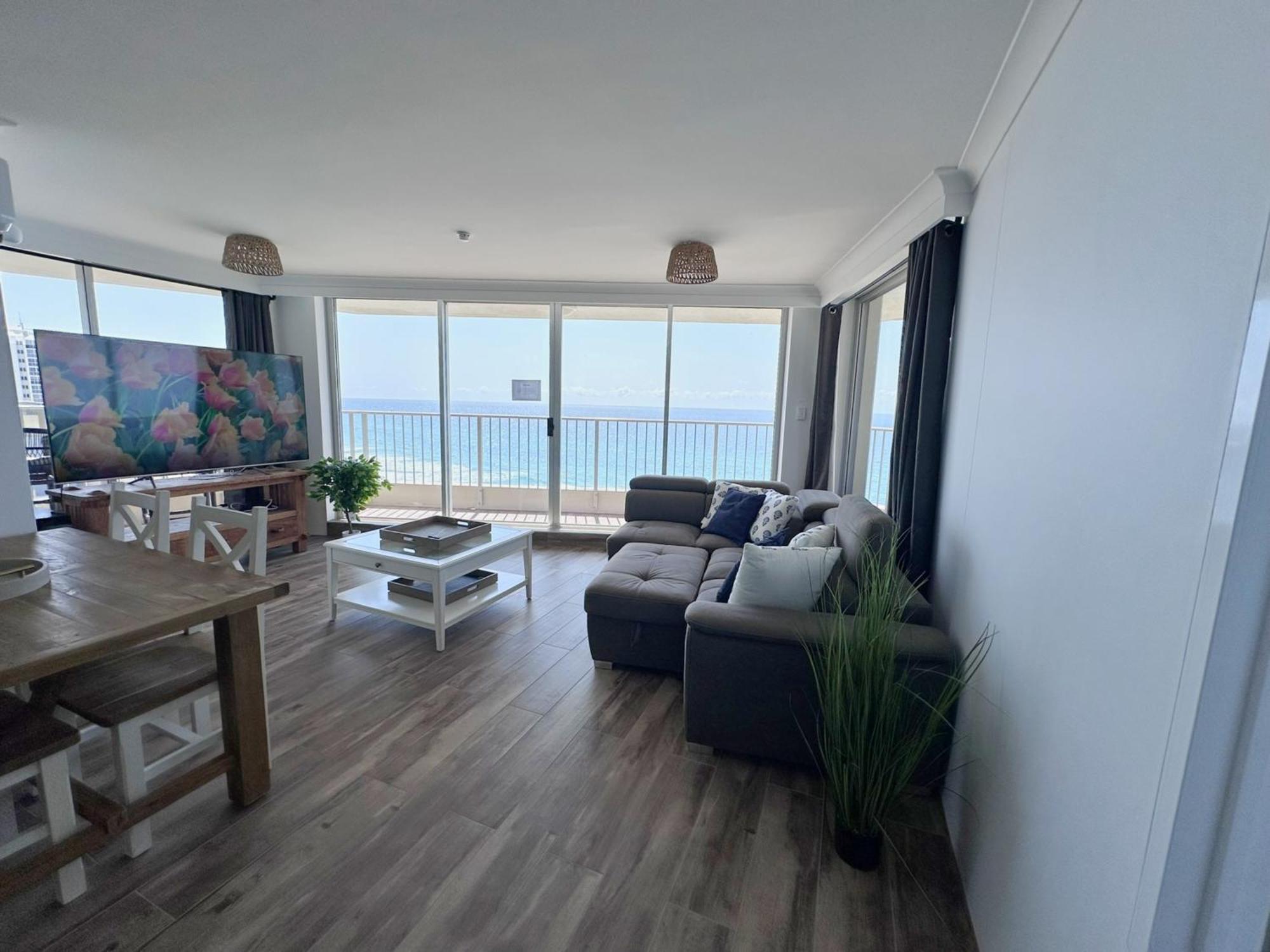 Absolutely Stunning! On The Beach !!! Gold Coast Kültér fotó